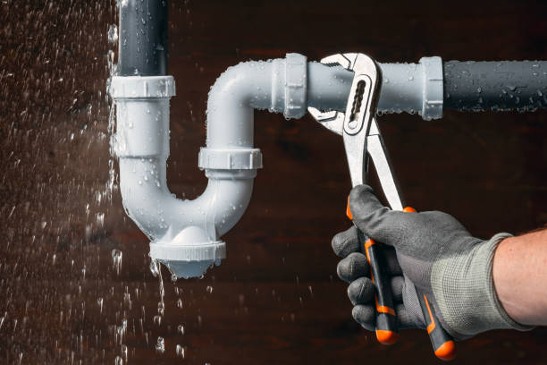 Professional Gas Line Repair technician working in Chestnut Hill, MA